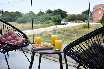 Bibinje 2-Bedroom Apartment with Heated Rooftop Pool