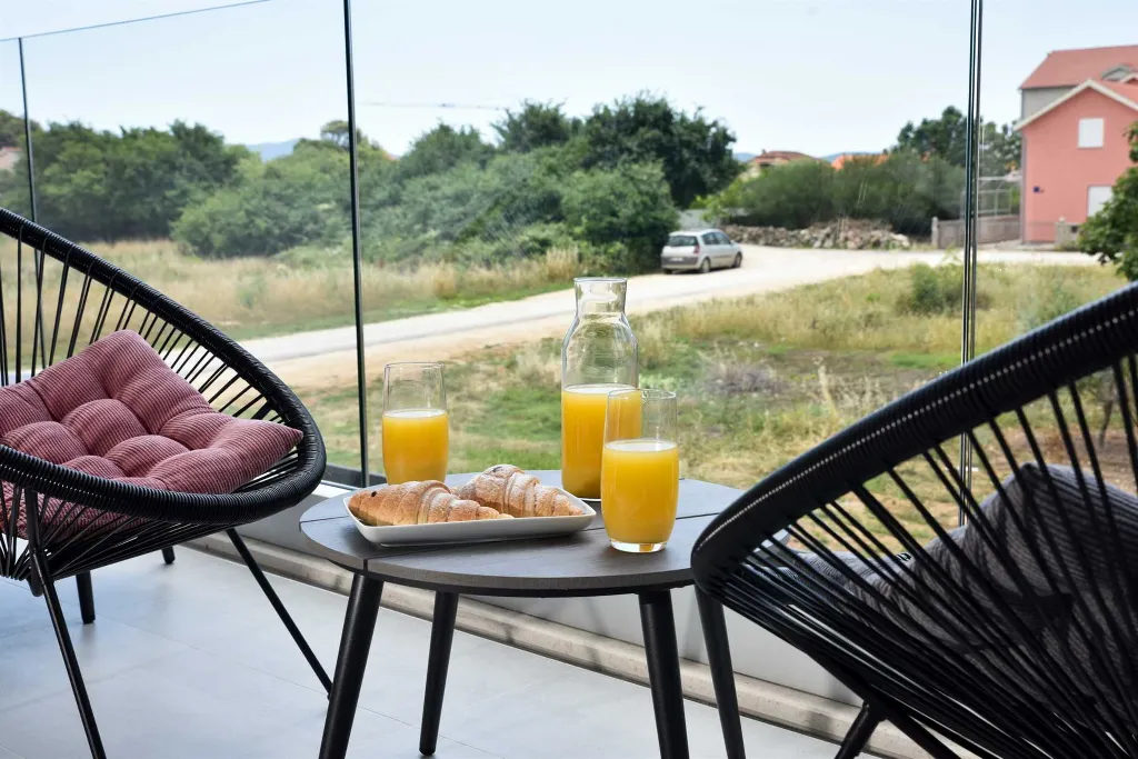 Bibinje 2-Bedroom Apartment with Heated Rooftop Pool