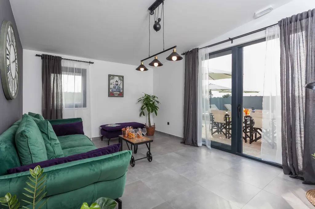 Villa in Biograd na Moru with Heated Pool (8 guests)