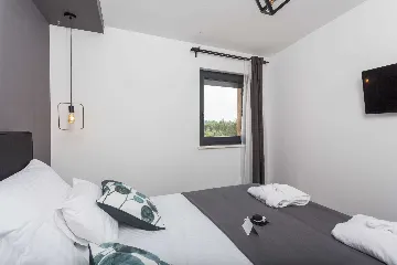 Villa in Biograd na Moru with Heated Pool (8 guests)