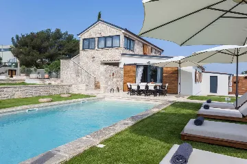 Villa in Biograd na Moru with Heated Pool (8 guests)