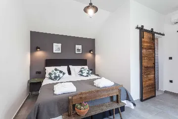 Villa in Biograd na Moru with Heated Pool (8 guests)