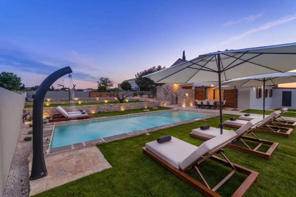 Villa in Biograd na Moru with Heated Pool (8 guests)