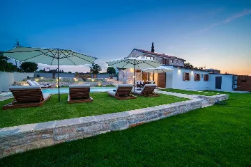 Villa in Biograd na Moru with Heated Pool (8 guests)