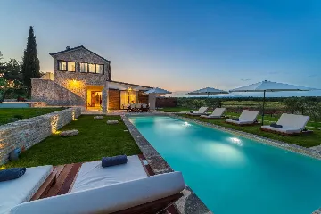 Villa in Biograd na Moru with Heated Pool (8 guests)