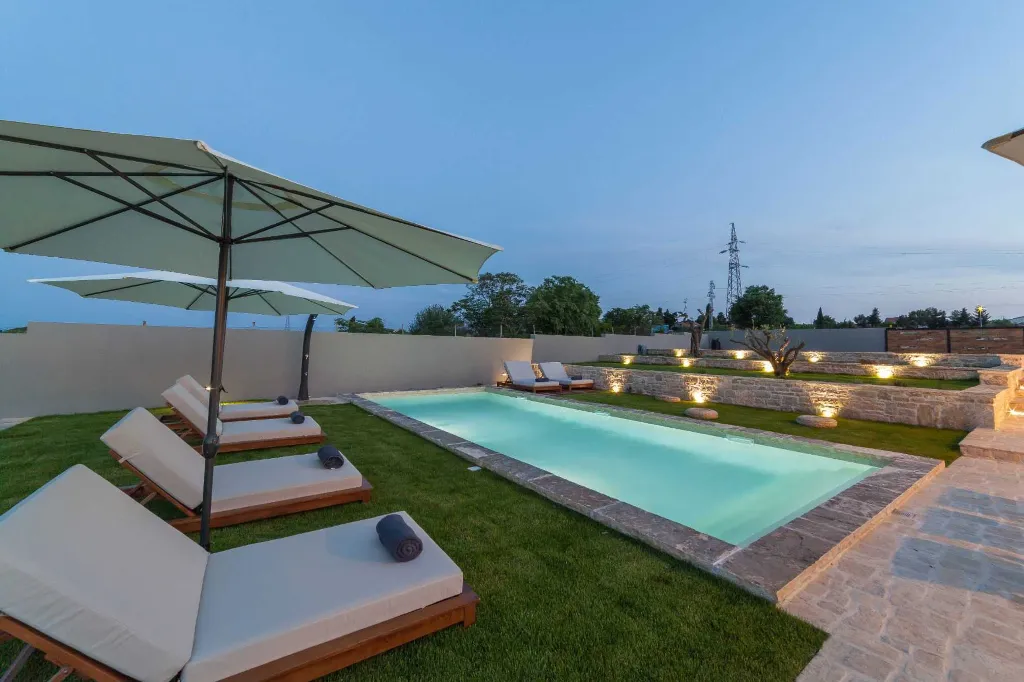 Villa in Biograd na Moru with Heated Pool (8 guests)