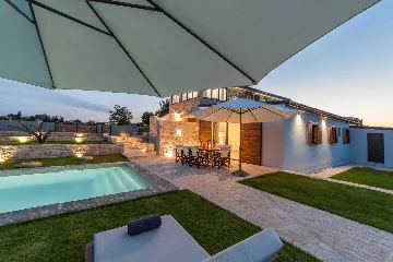 Villa in Biograd na Moru with Heated Pool (8 guests)