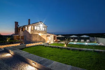 Villa in Biograd na Moru with Heated Pool (8 guests)
