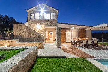 Villa in Biograd na Moru with Heated Pool (8 guests)