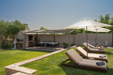 Villa in Biograd na Moru with Heated Pool (8 guests)