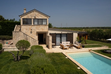 Villa in Biograd na Moru with Heated Pool (8 guests)