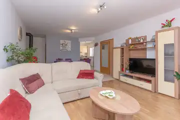 Private Pool Air-Conditioned Villa in Žeževica