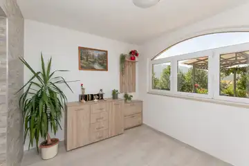 Private Pool Air-Conditioned Villa in Žeževica