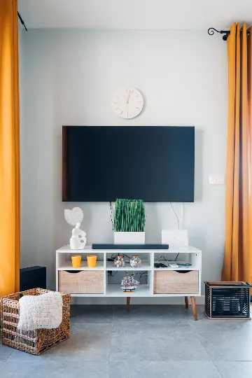 2-Bedroom Apartment with Pool in Slatine