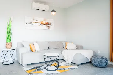 2-Bedroom Apartment with Pool in Slatine