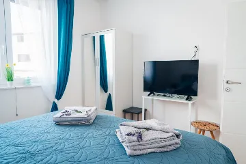 2-Bedroom Apartment with Pool in Slatine
