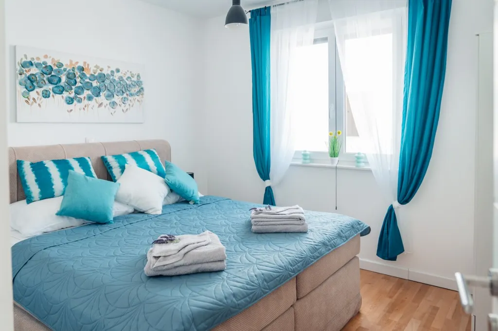 2-Bedroom Apartment with Pool in Slatine