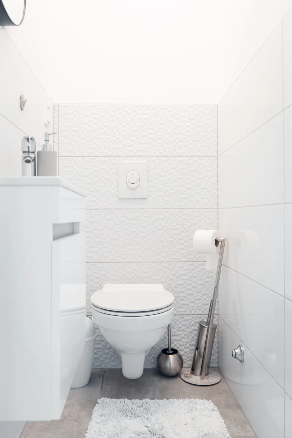 2-Bedroom Apartment with Pool in Slatine