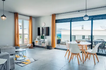 2-Bedroom Apartment with Pool in Slatine