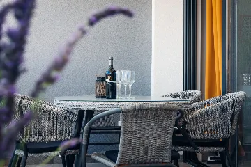 2-Bedroom Apartment with Pool in Slatine