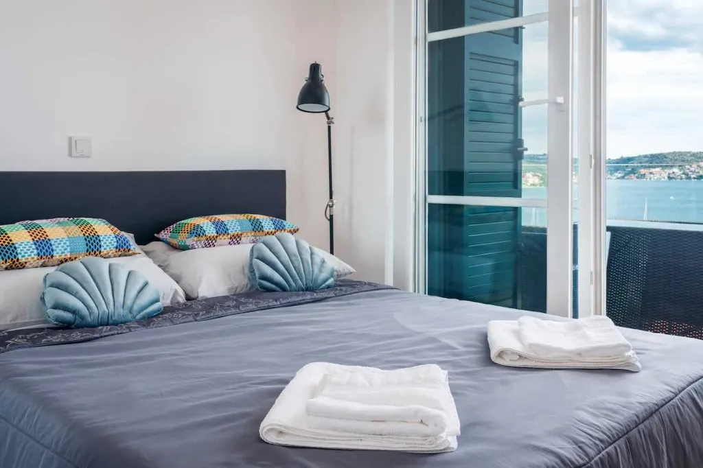 1-Bedroom Apartment in Rogoznica for 4 Guests