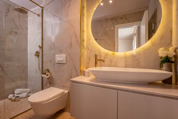 Villa with Pool, Sauna & Jacuzzi in Pražnica