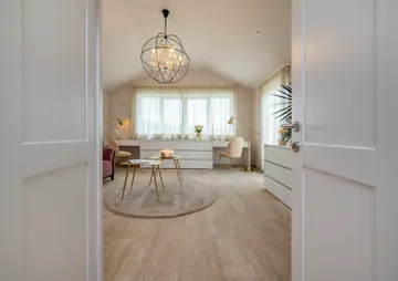 Villa with Pool, Sauna & Jacuzzi in Pražnica