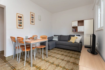 Spacious 2-Bedroom Apartment in Stivasnica, Croatia