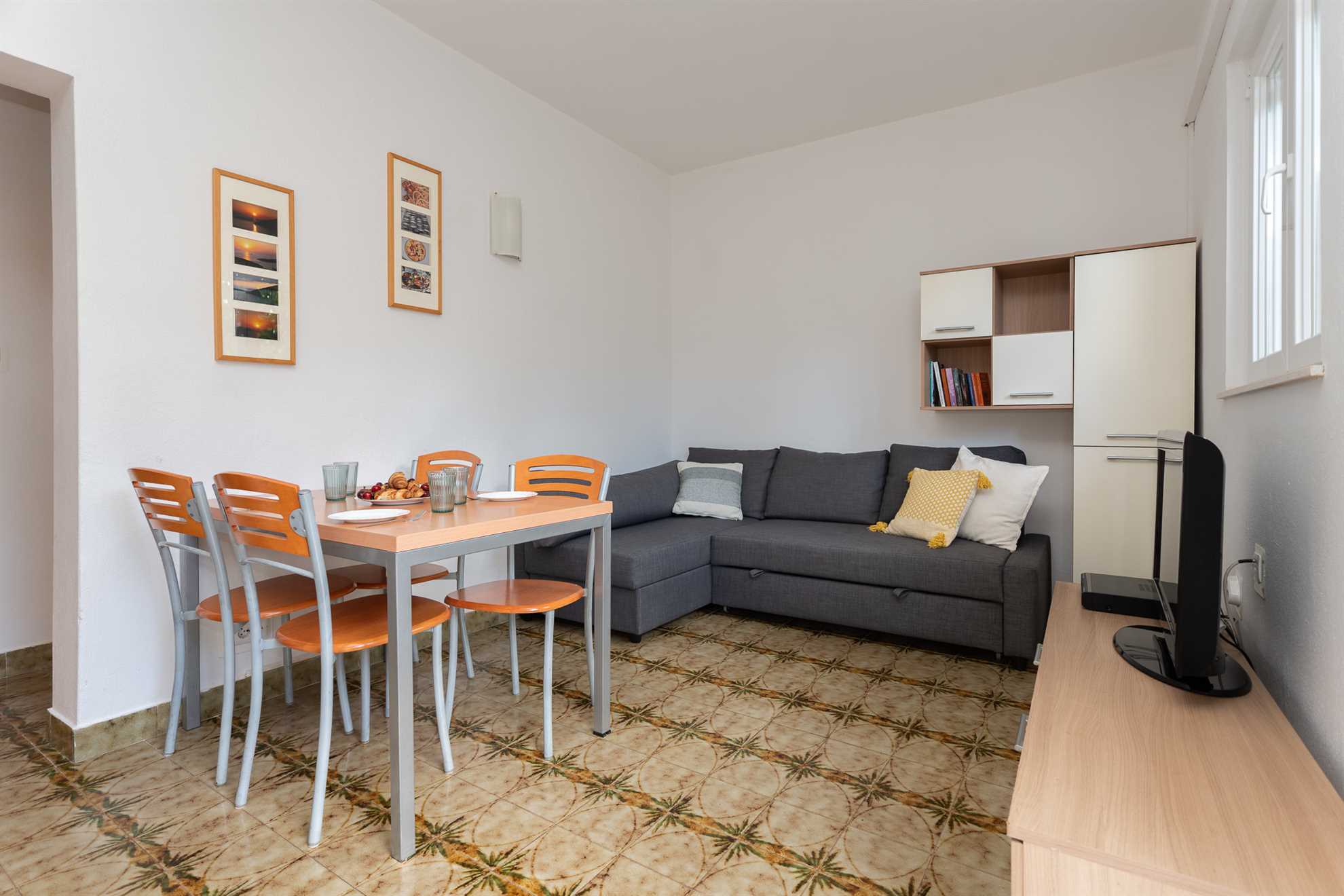 Apartment Lila 1 with sea view