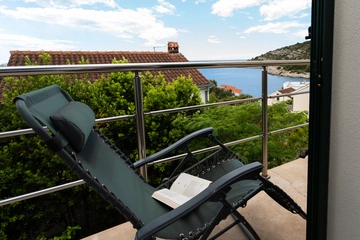One-Bedroom Apartment with Sea View in Dalmatia