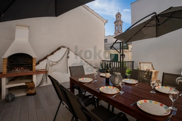 2-Bedroom House near Beach in Kaštel Lukšić