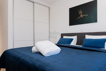 Sea-View 3-Bedroom Apartment with Terrace