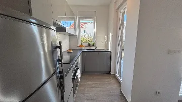 Ground-Floor Apartment with Terrace in Novalja