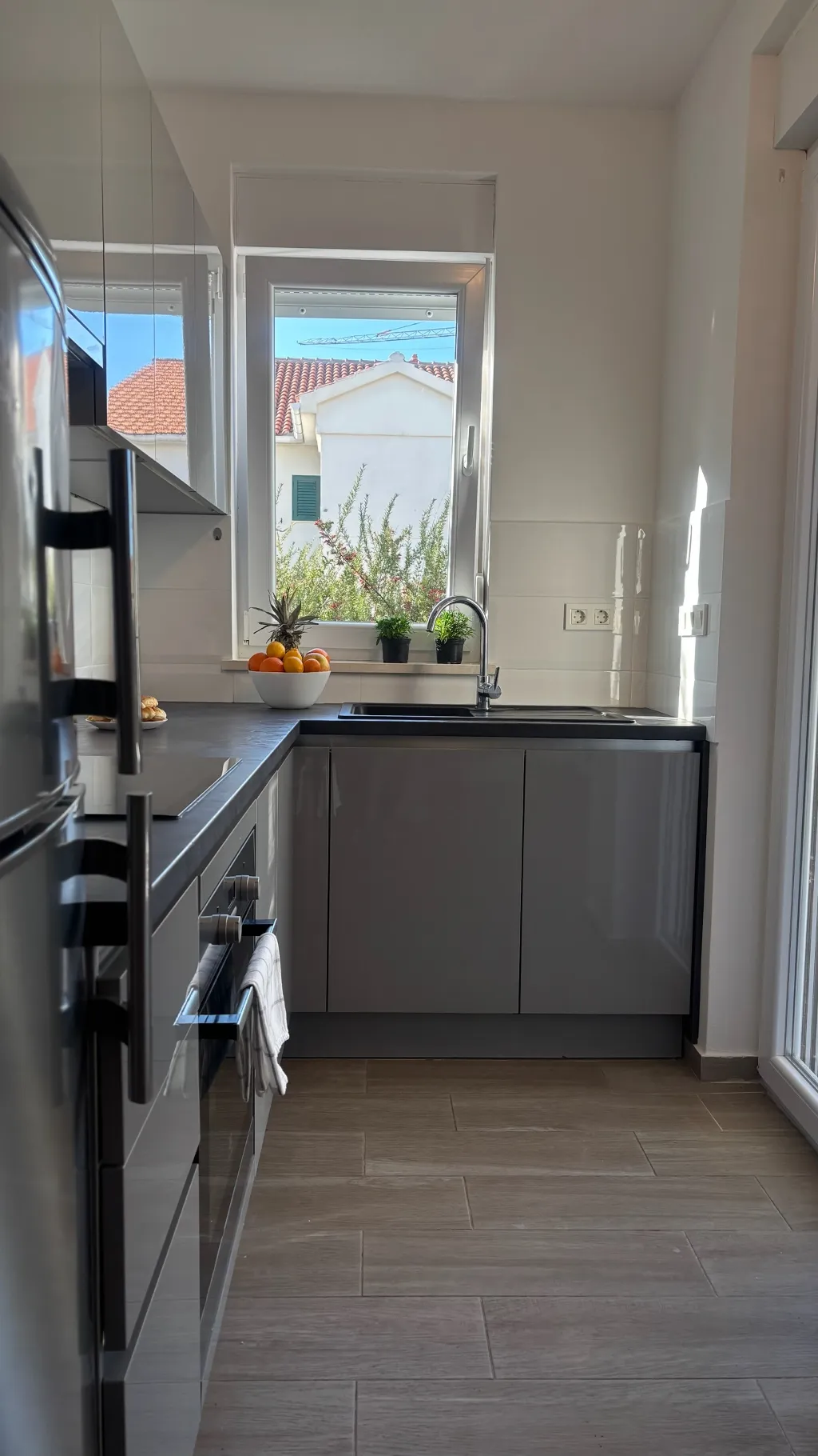 Ground-Floor Apartment with Terrace in Novalja