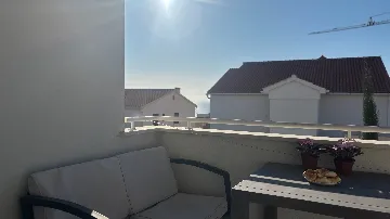 Novalja 1-Bedroom Apartment for 4 Guests with Terrace