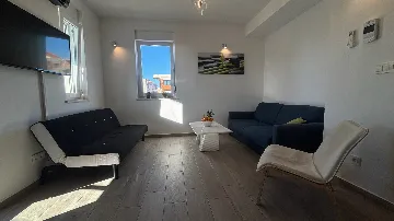 Novalja 1-Bedroom Apartment for 4 Guests with Terrace