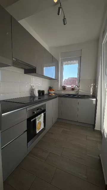 Novalja 1-Bedroom Apartment for 4 Guests with Terrace