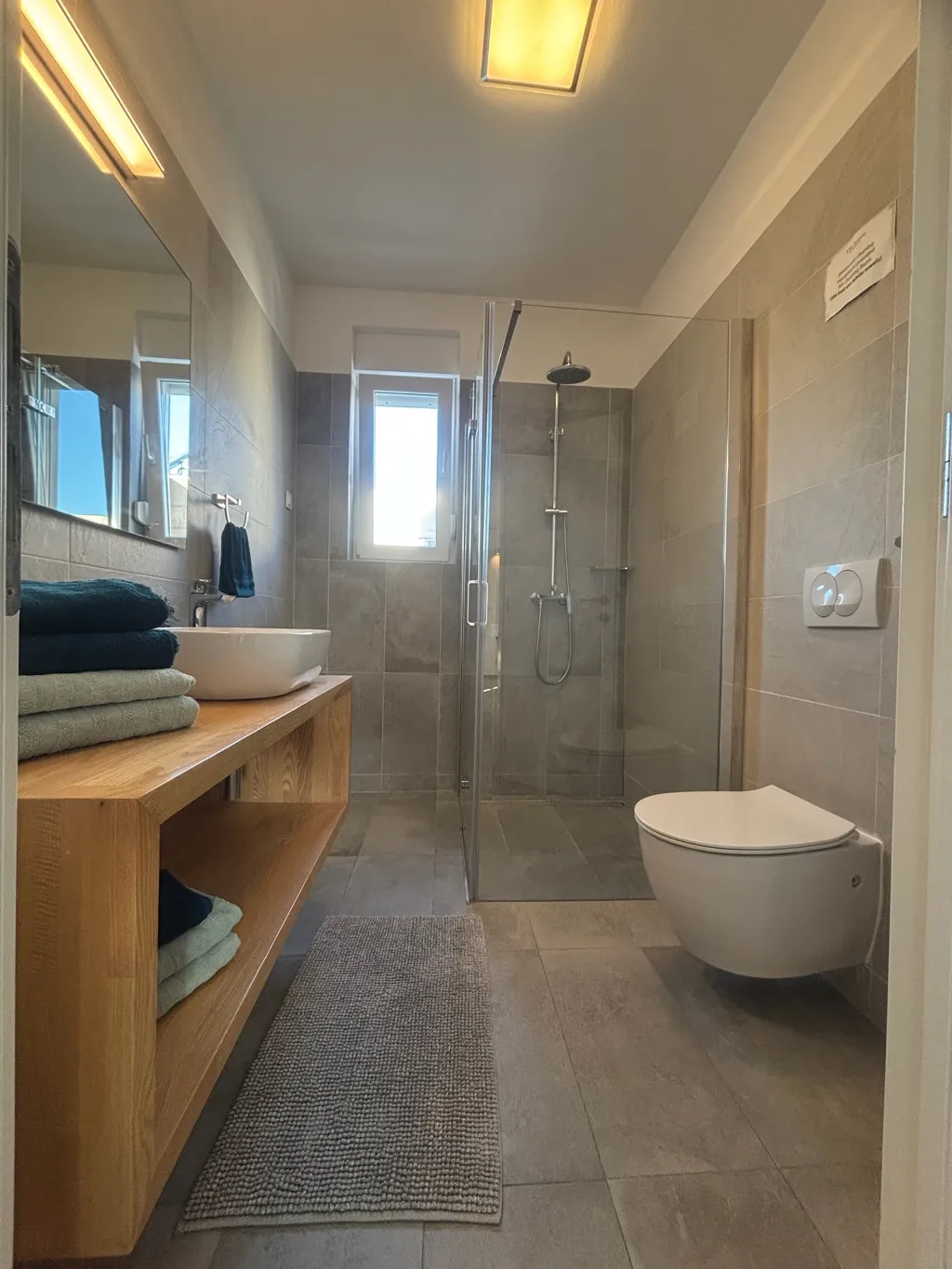 Novalja 1-Bedroom Apartment for 4 Guests with Terrace