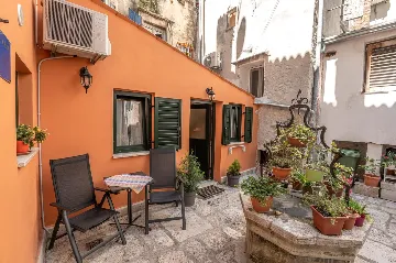 Studio Apartment in Rovinj for 2 Guests