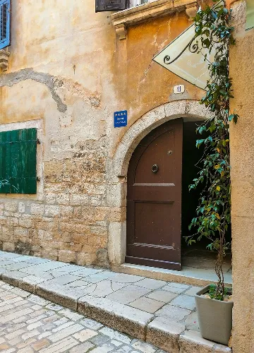 Studio Apartment in Rovinj for 2 Guests