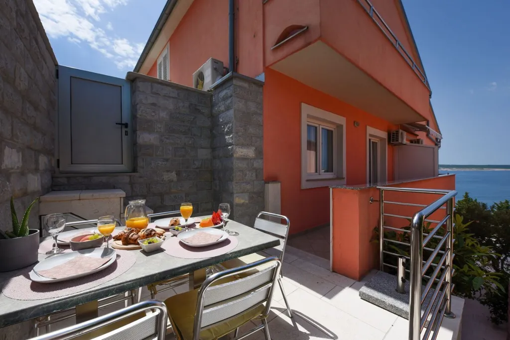 One-Bedroom Apartment in Starigrad, Croatia