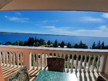 Starigrad Sea View Apartment for 4 Guests