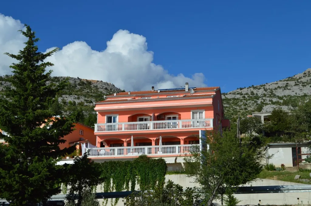 Starigrad Sea View Apartment for 4 Guests