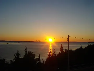 Starigrad Sea View Apartment for 4 Guests