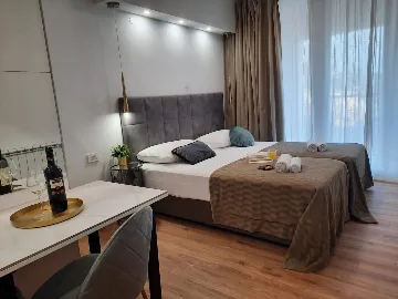 Studio Apartment for 2 Guests in Starigrad