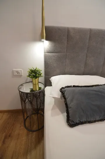 Studio Apartment for 2 Guests in Starigrad