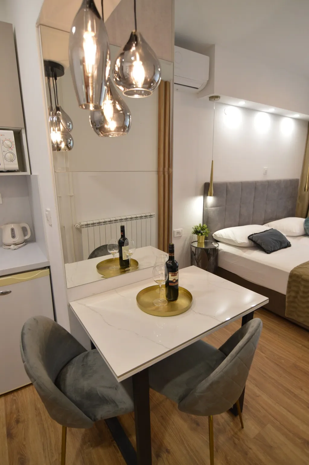Studio Apartment for 2 Guests in Starigrad