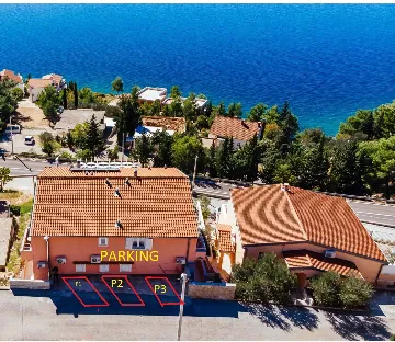 Studio Apartment for 2 Guests in Starigrad