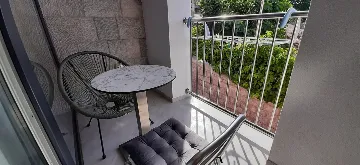 Studio Apartment for 2 Guests in Starigrad