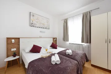 Sea-View Apartment for Families in Starigrad